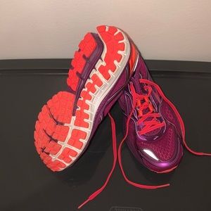 Brooks Shoes - Brand new pair of brooks Brooks Shoes - Brand new pair of brooks